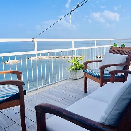 Sea La Vie - Terrazza Sul Mare アパート *